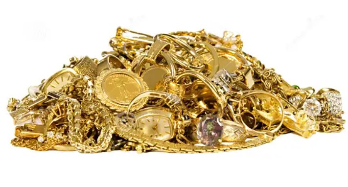 scrap gold and silver jewelry in a pile